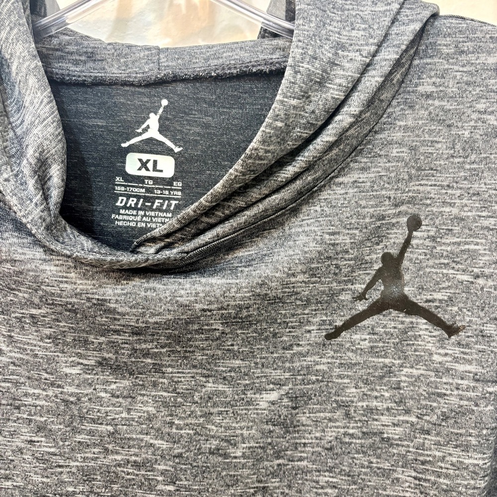 Jordan Nike Boys Shirt XL Gray DriFit Youth Spellout Train Jump Man Hooded - Picture 2 of 5